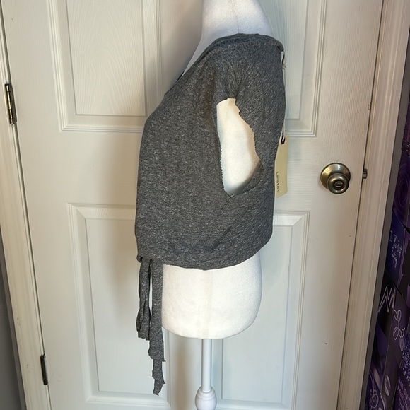 Revolve Langston gray cinched waist sleeveless shirt size XS NWT - Picture 2 of 3